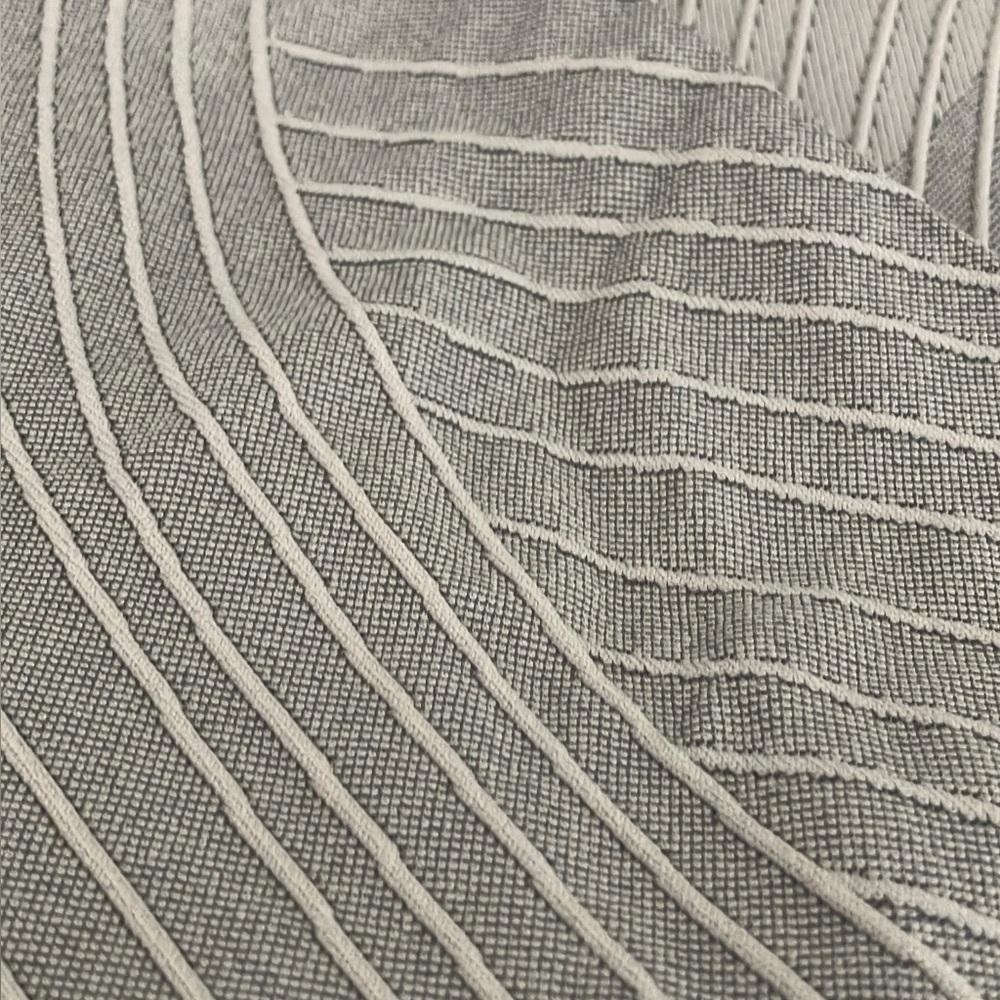 Fabletics Seamless High-Waisted Linework Leggings. - Picture 7 of 14